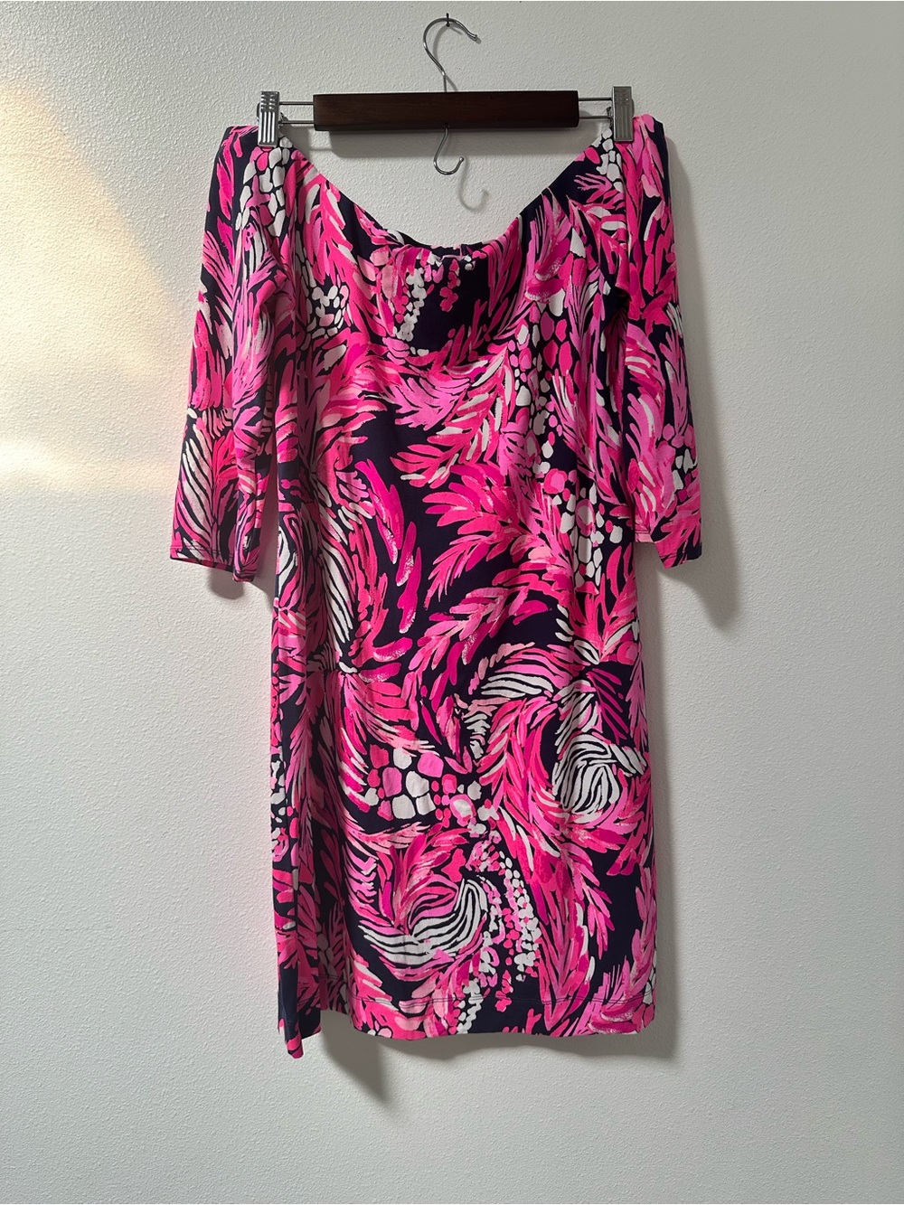 Lilly Pulitzer Laurana Off Shoulder Dress L Pink Navy Tropical Print 3/4 Sleeve
